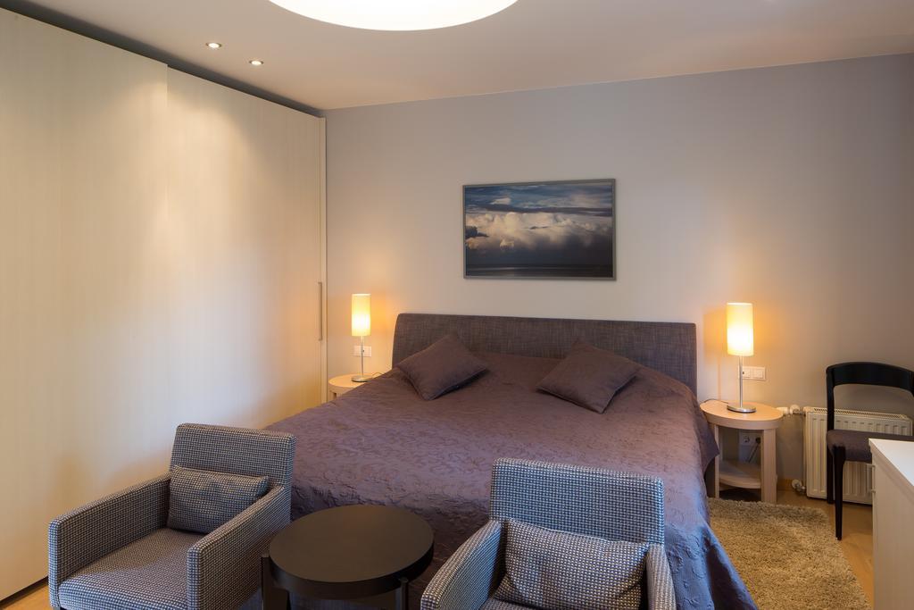 Vienibas Prospekts 6 Apartment Jurmala Exterior photo